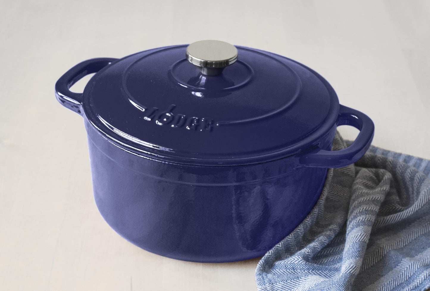 Lodge Cast Iron 5.5qt Indigo Enameled Dutch Oven