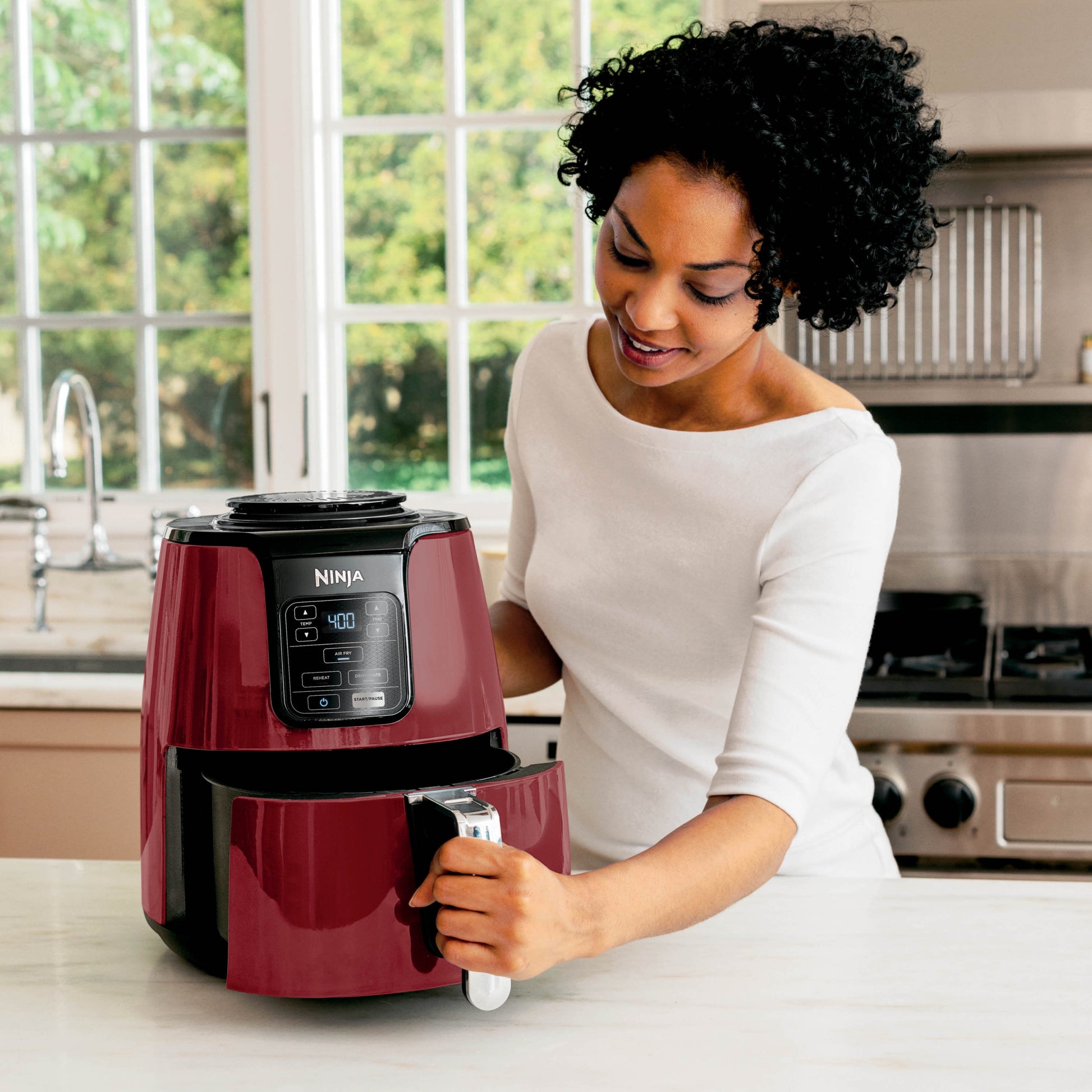 Ninja 4 qt Air Fryer, Red - Dishwasher Safe