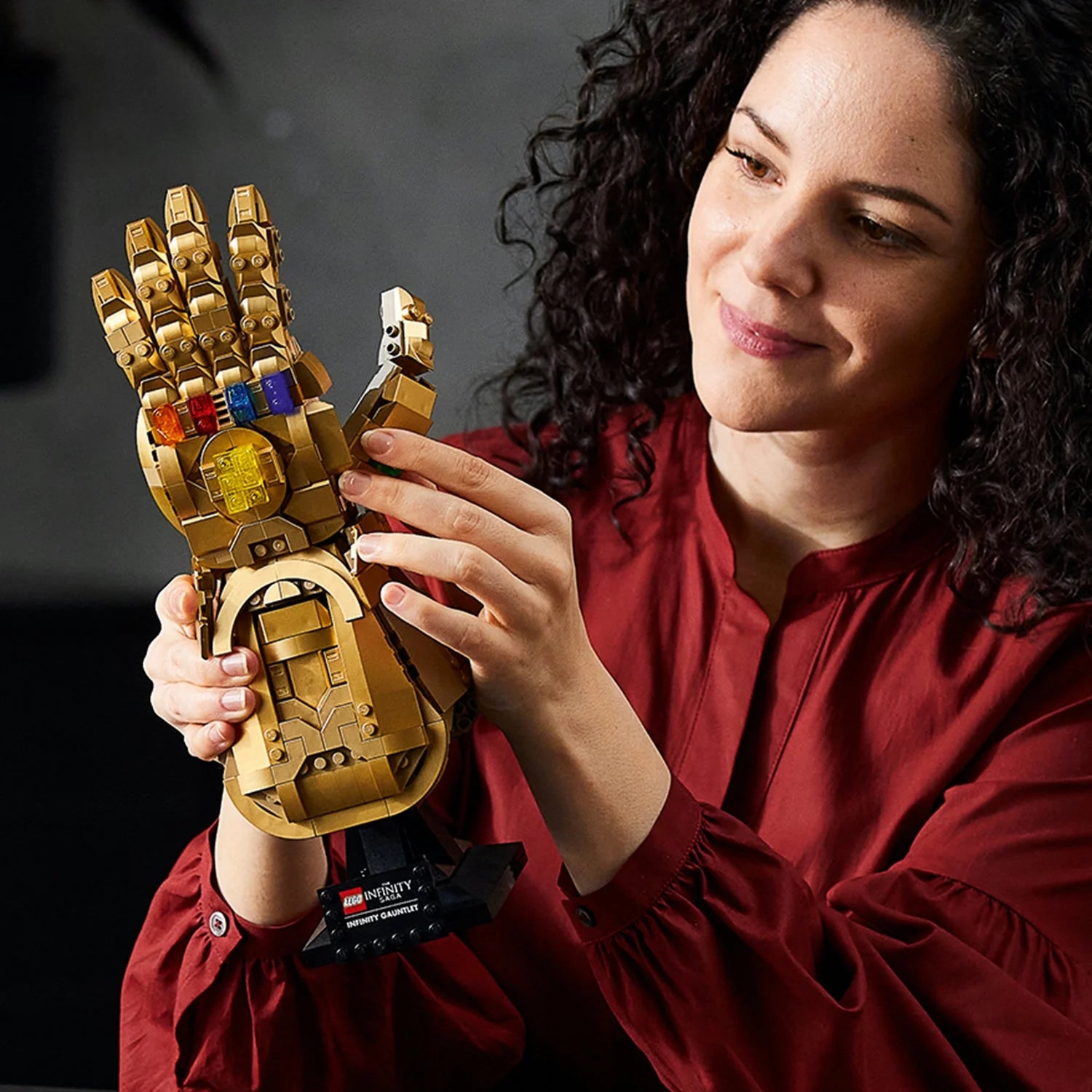 LEGO Marvel Infinity Gauntlet Set 76191, Thanos Glove with Infinity Stones, Collectible Adult Building Set, Avengers Gift for Adults and Teens