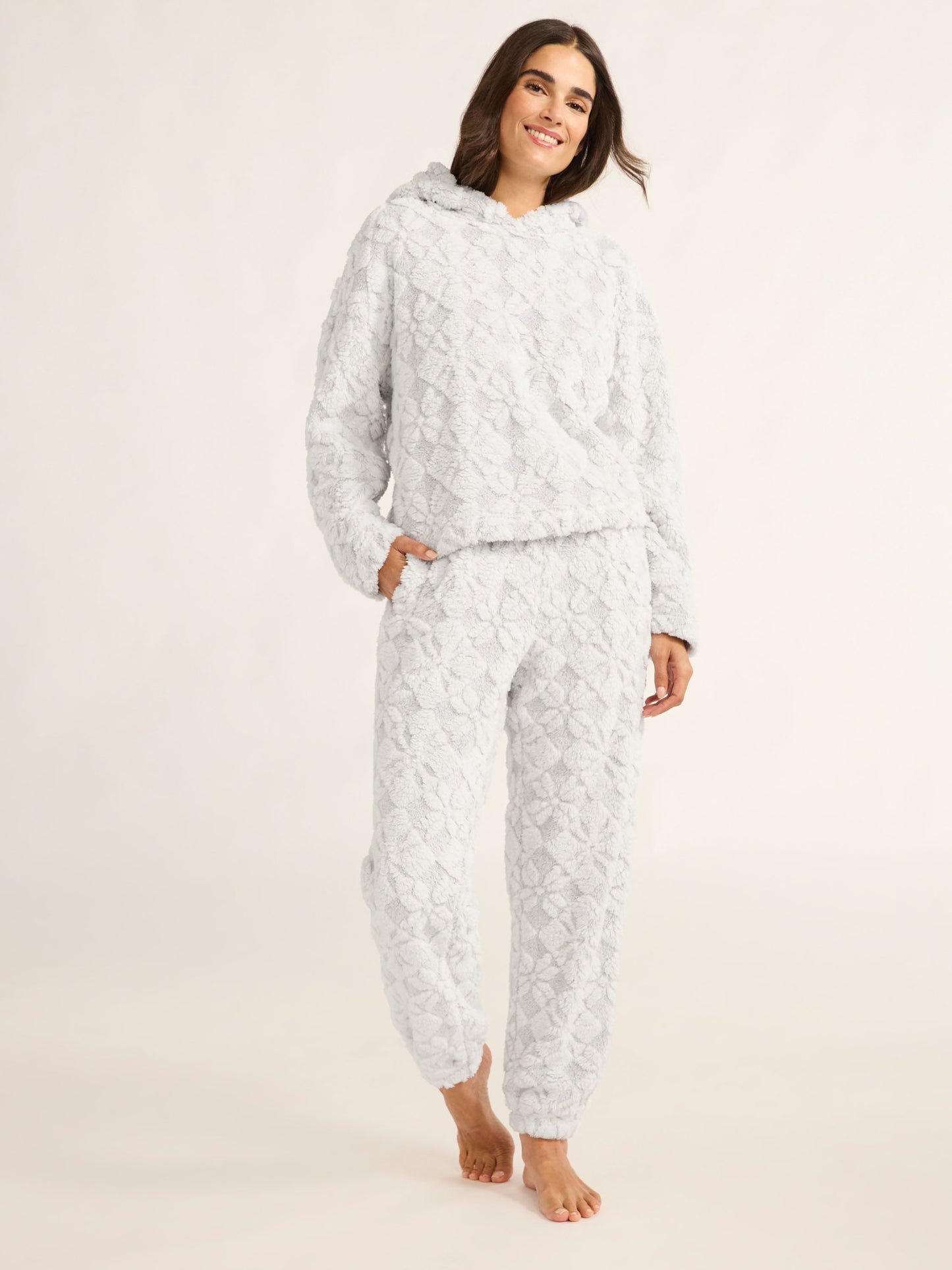 Joyspun Women's Embossed Plush Pajama Set, 2-piece, Size XS to 2X