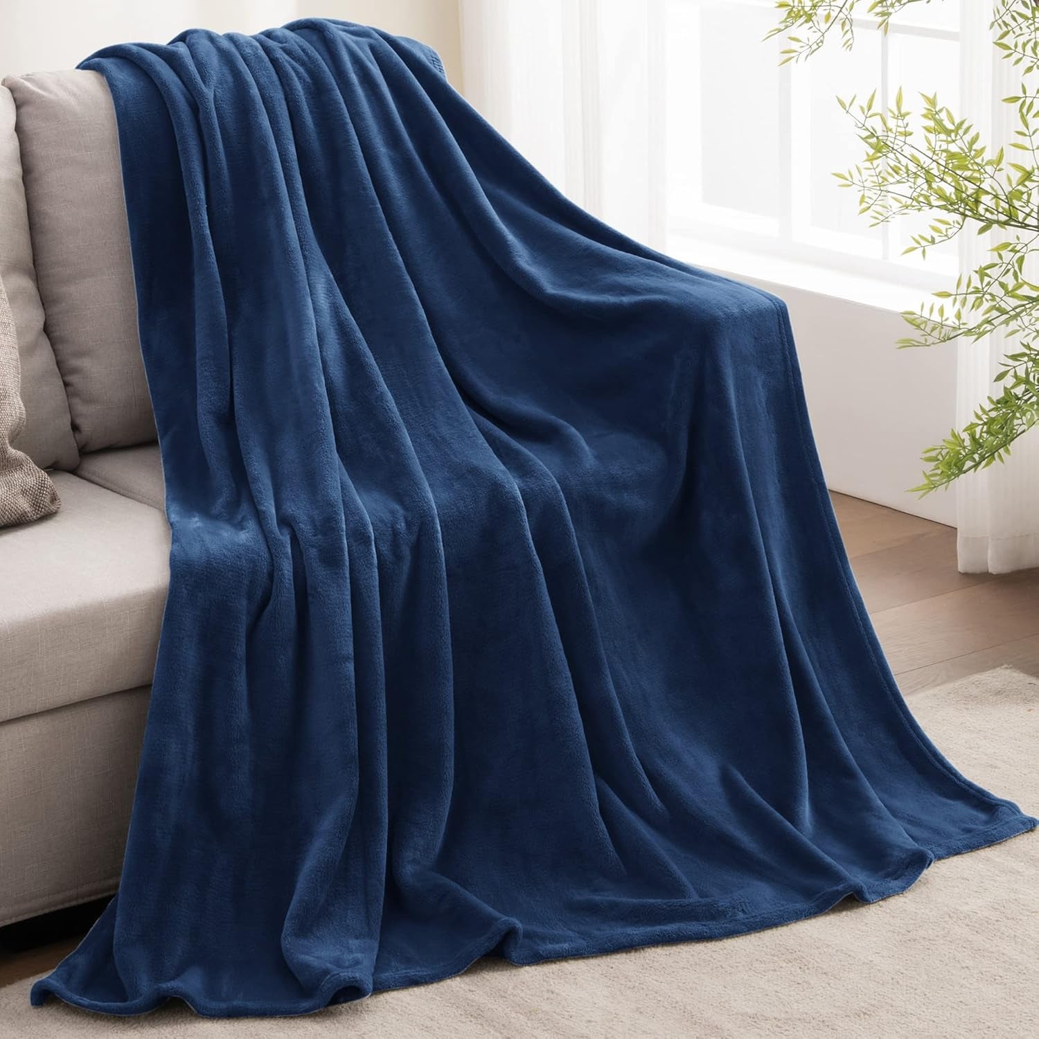 BEDELITE Fleece Blanket Navy Blue Throw Blankets for Couch & Bed, Luxury Plush Cozy Fuzzy Blanket 50" x 60", Super Soft Warm Lightweight Throw Blanket for Travel Camping